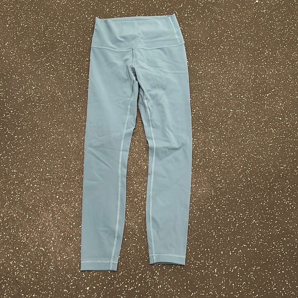 Lululemon, blue leggings. Size US woman’s 6